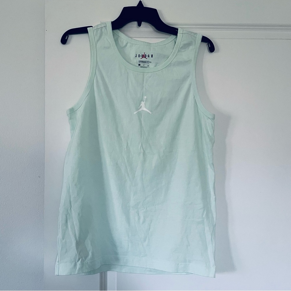 Small mens Jordan tank